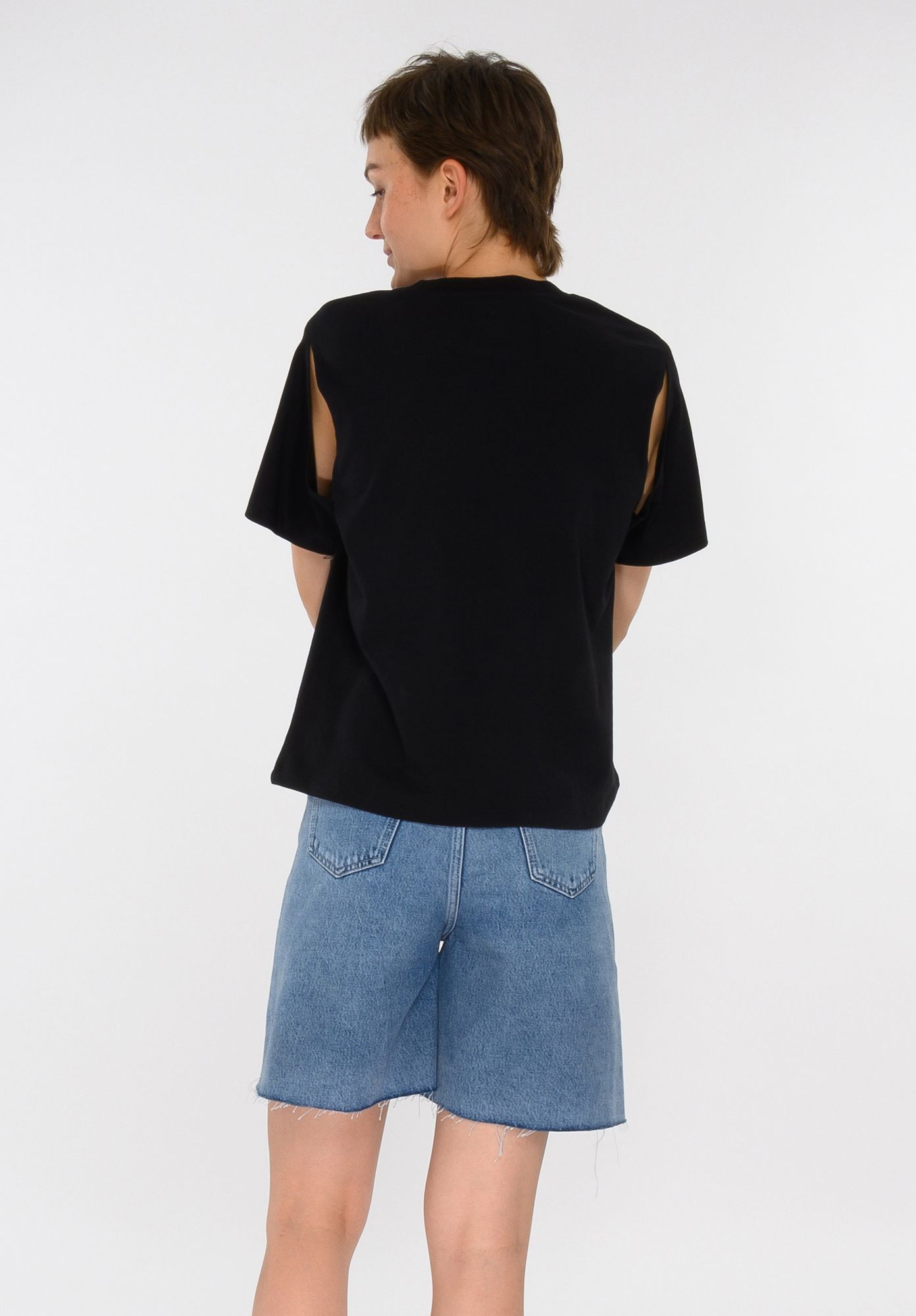 TT135 T-Shirt With Cut Outs (GOTS)