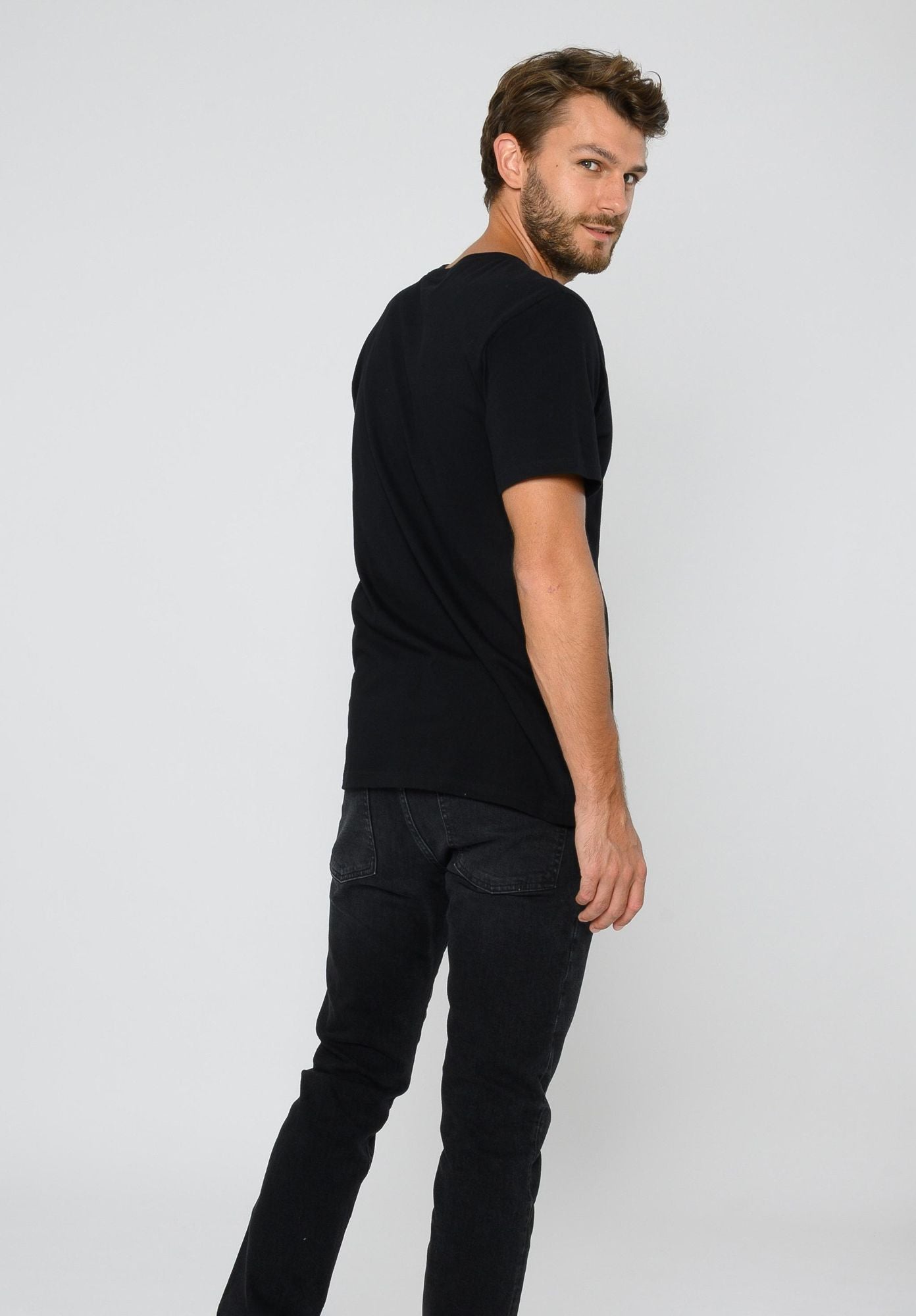 TT02 T-Shirt black (GOTS, vegan)