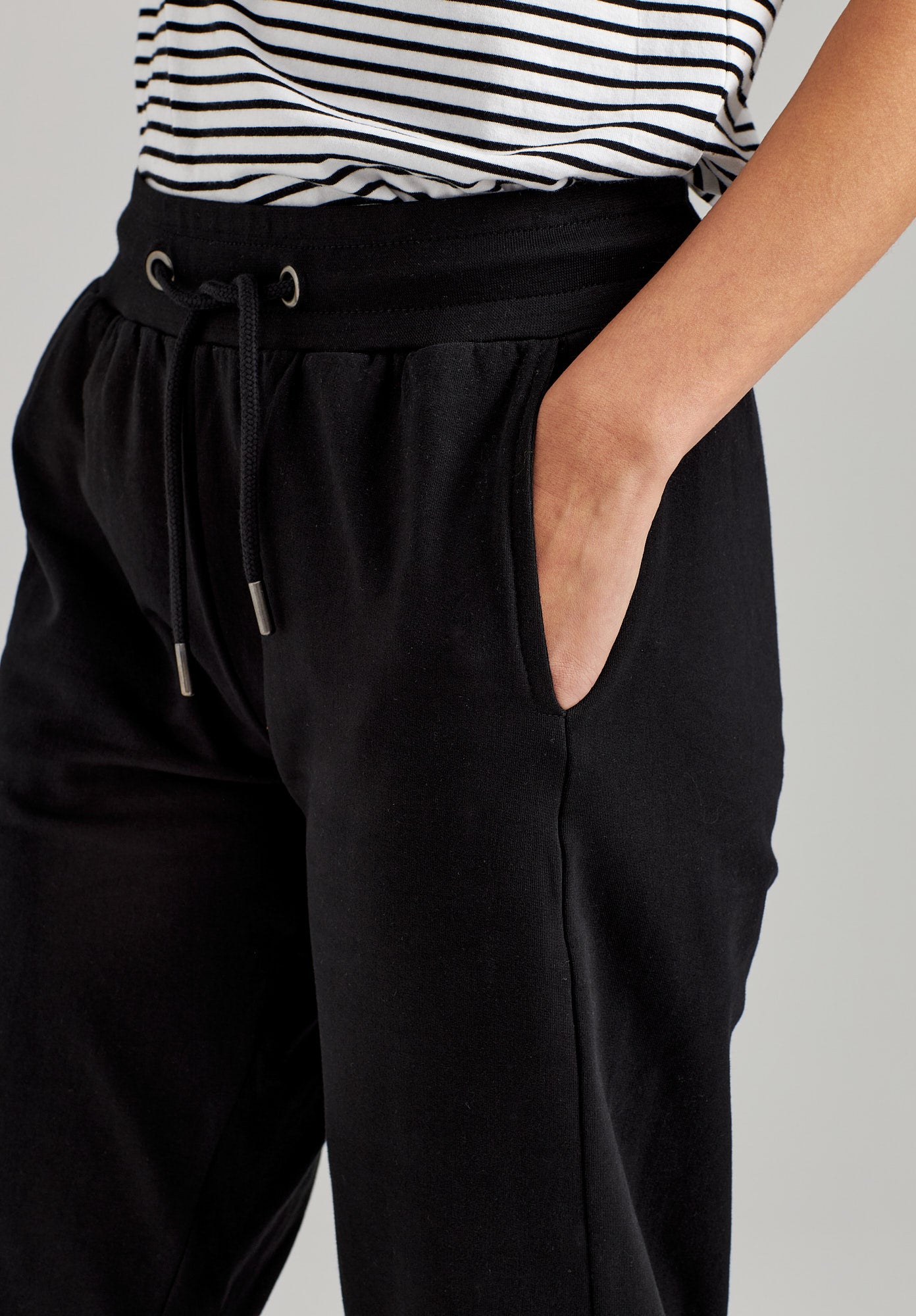 TT1015 Joggingpants black (GOTS, vegan)