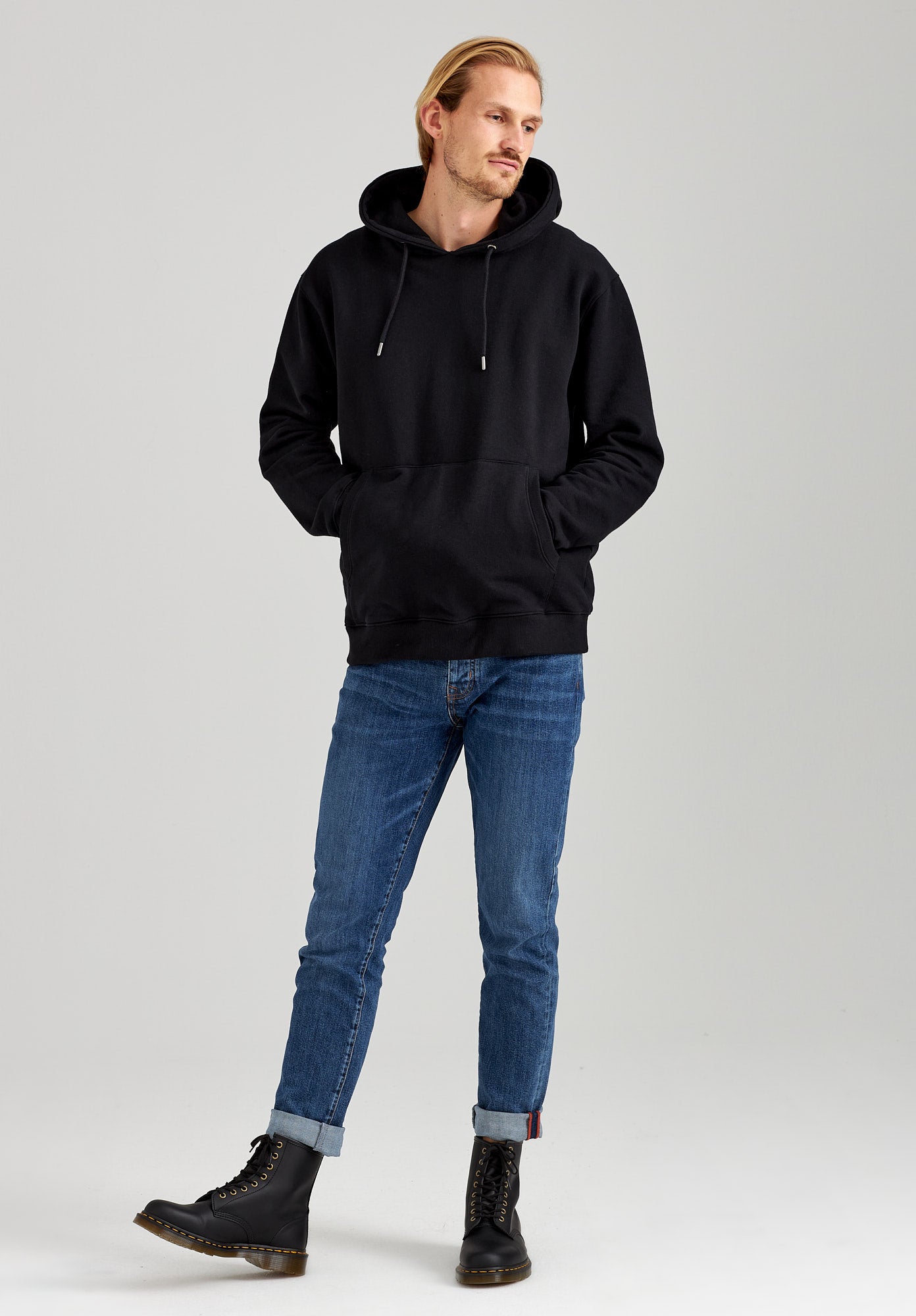 TT1044 Hoodie unisex black (GOTS, vegan)
