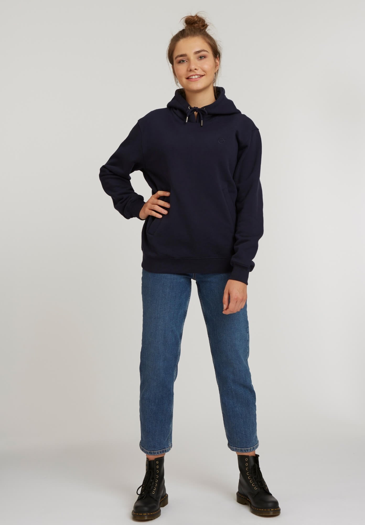 TT1044 Hoodie Five Letters unisex dark navi (GOTS, vegan)