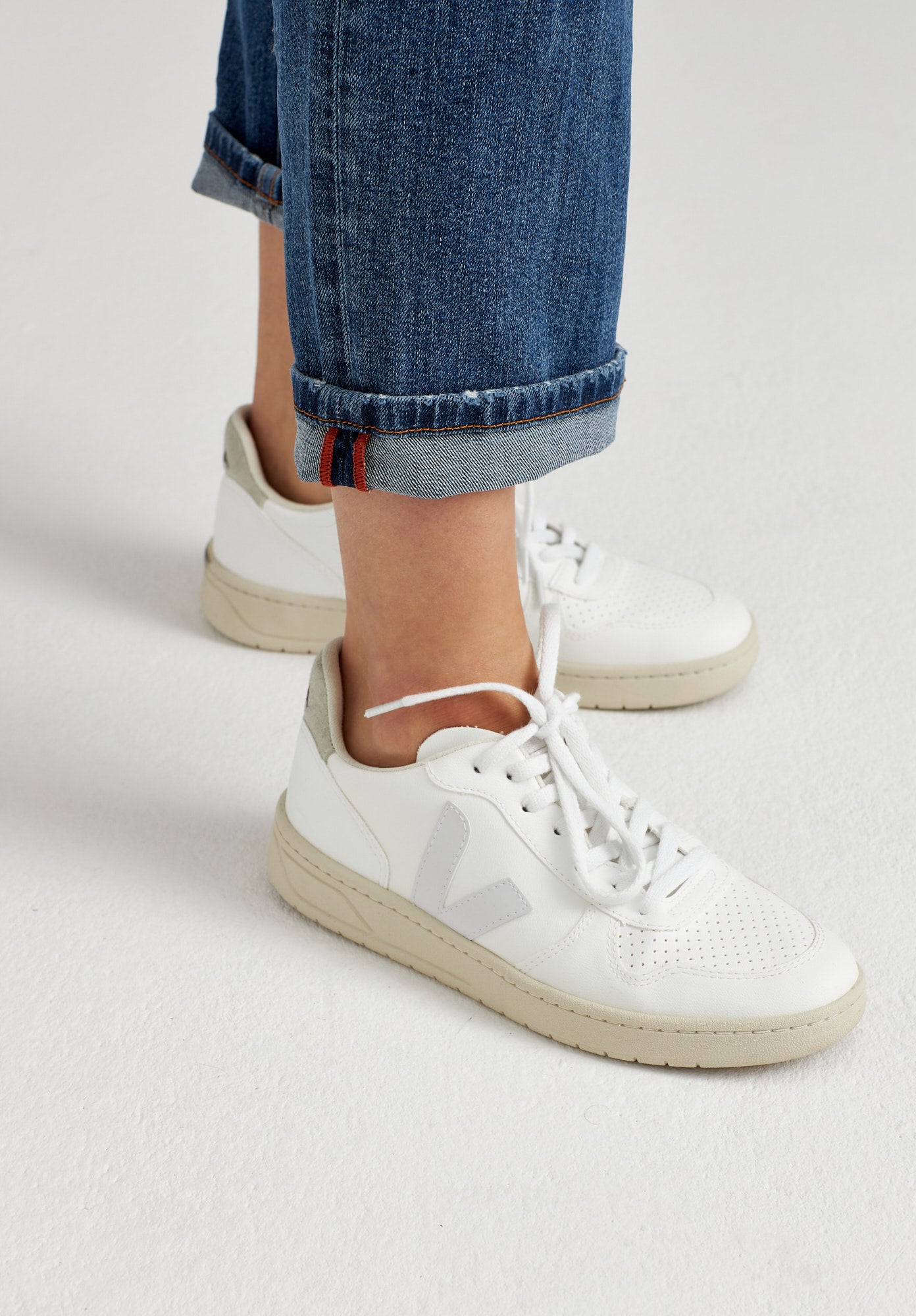 TT202 Straight Cropped Jeans