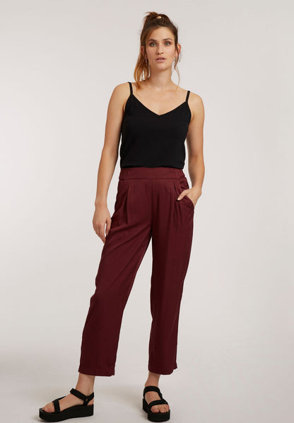 TT66 Pleat Pants