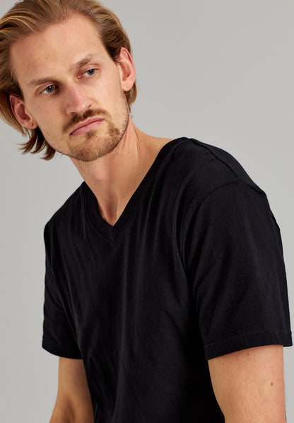 TT97 V-Neck T-Shirt (GOTS)