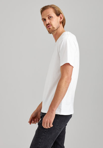 TT97 V-Neck T-Shirt (GOTS)