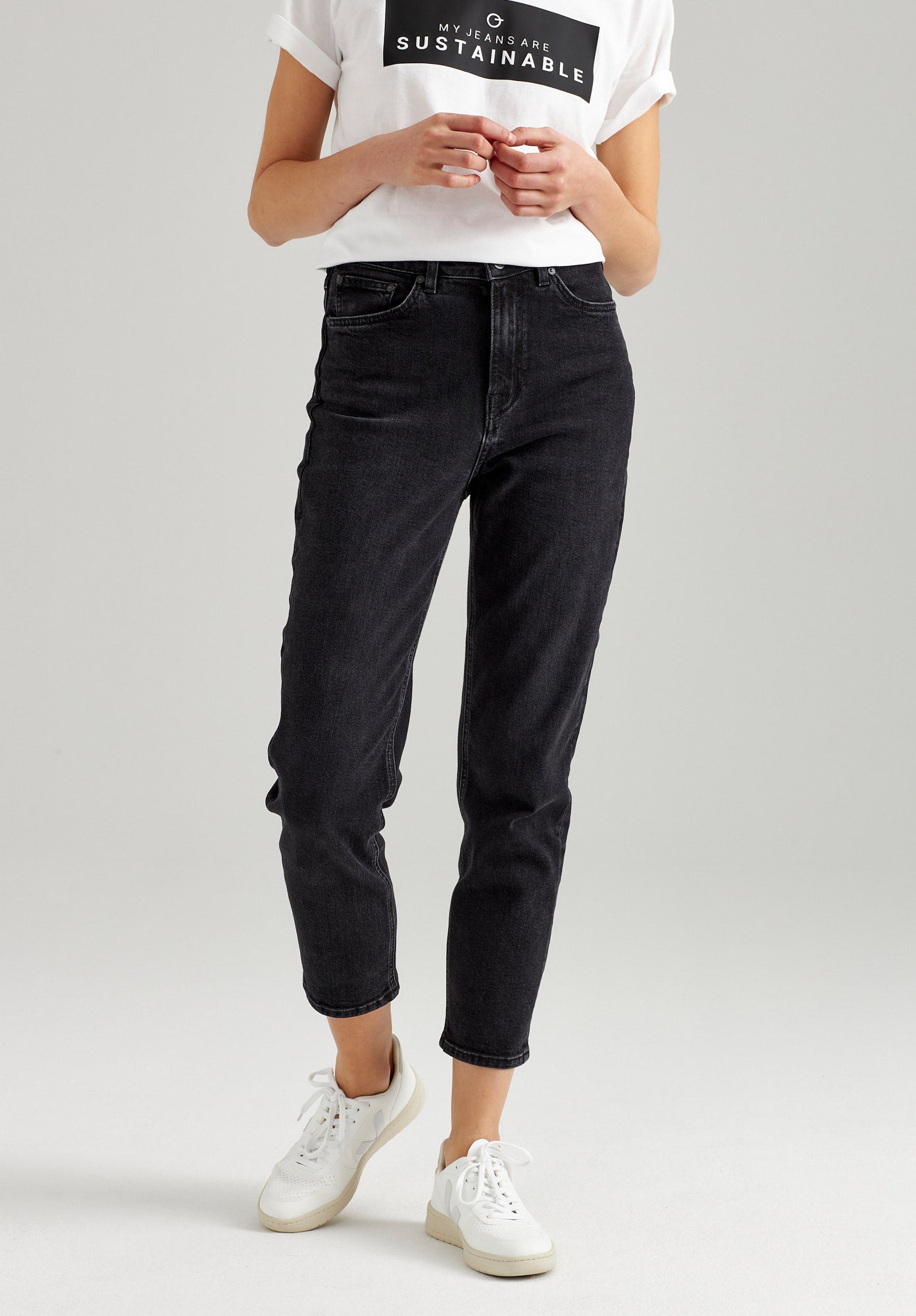 TT203 Mom Cropped Jeans